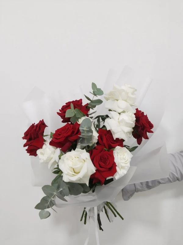 Classic Red & White Rose Bouquet- Dubai Flower Shop - best florist near me