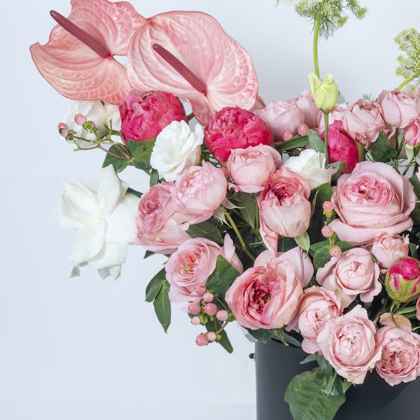 Elegant Pink & White Floral Arrangement in Black Hat Box - Image 2