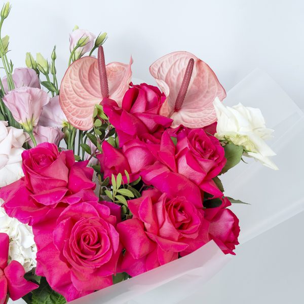 Romantic Rose Bouquet - Image 2