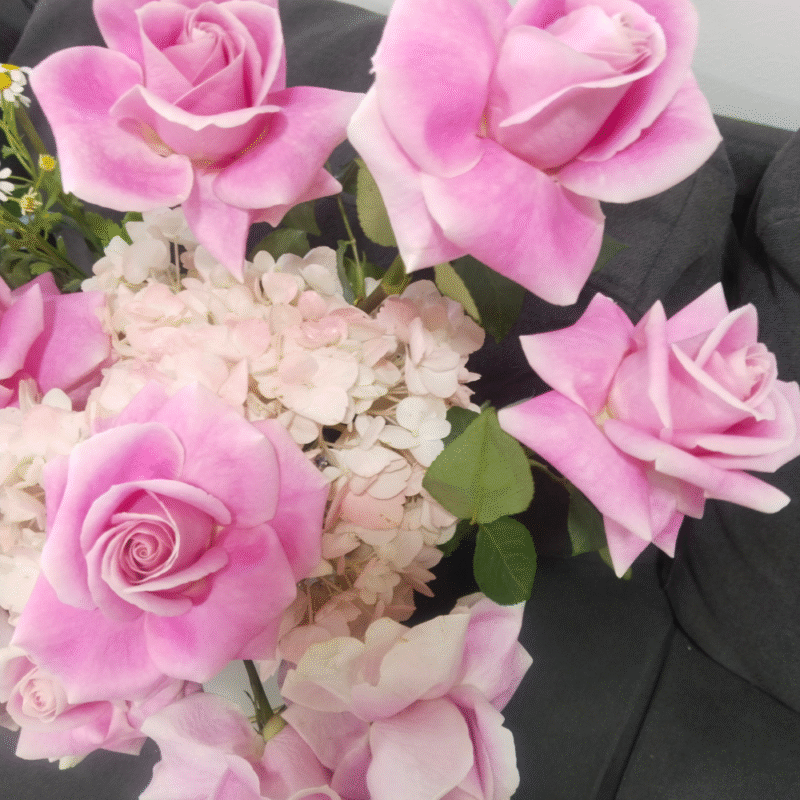 Garden Pink box Floral Bouquet - Image 2