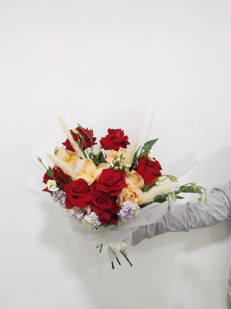 Red & Blush Cotton Candy Bouquet