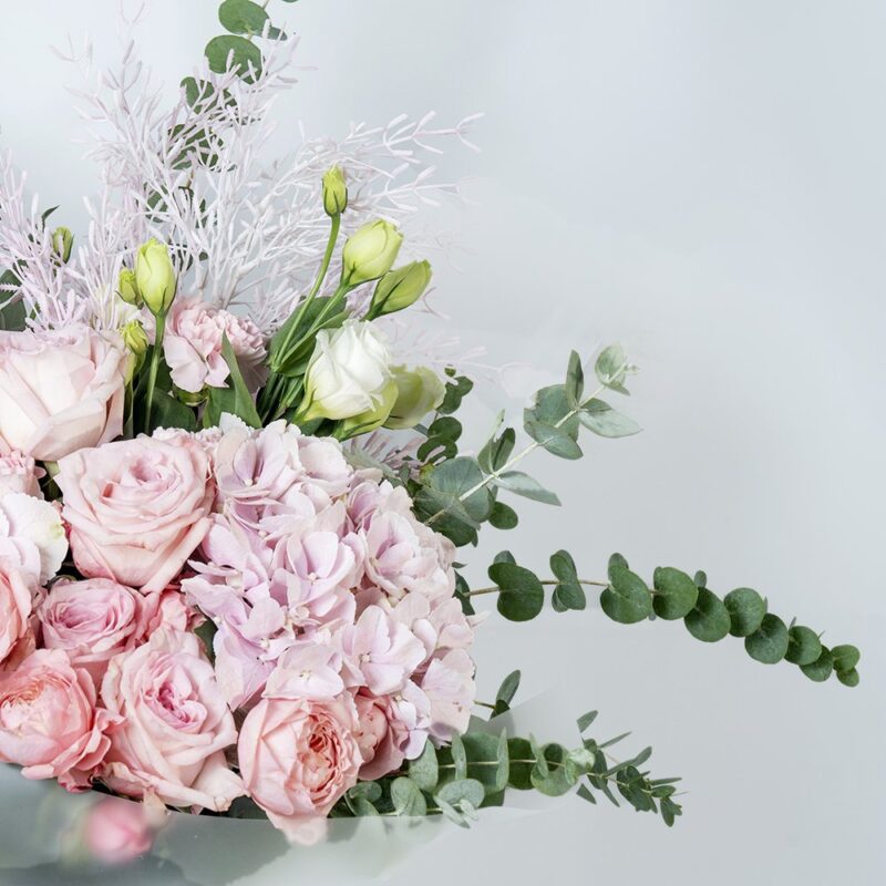 Pink Rose Bouquet - Image 3