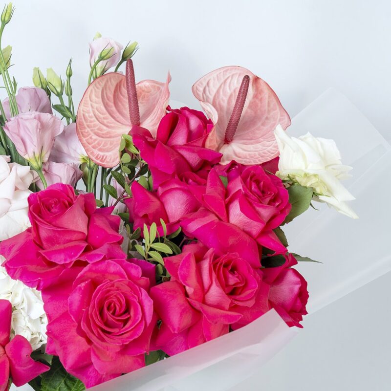 Romantic Rose Bouquet - Image 2